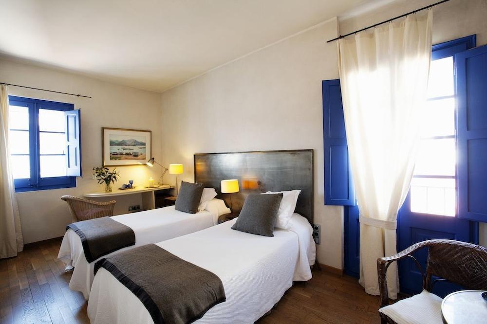 Hostal De La Placa Cabrils Eksteriør bilde